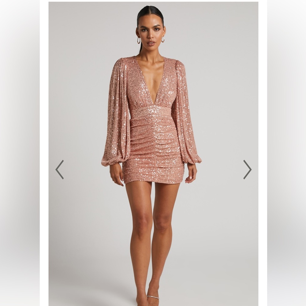 NWT Size 0 Showpo Rhylee Mini Dress